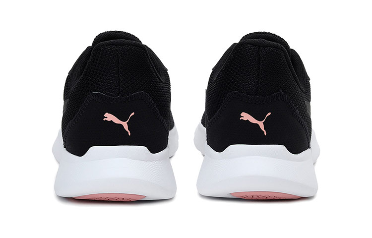 Shop (W) Puma Interflex Runner ''Noir'' 192567-05
