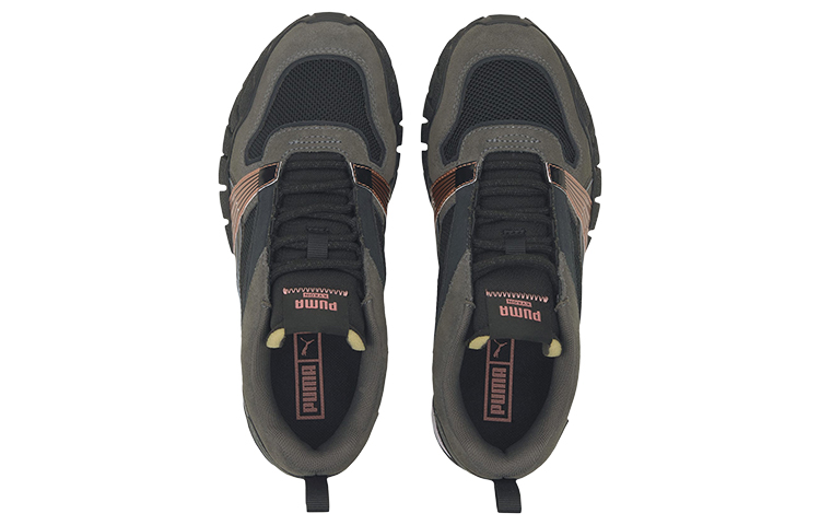 Lookbook (W) "Puma Kyron 'Bestias Salvajes - Sombra Oscura Negra'" 373041-01