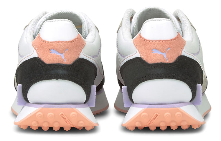 Lookbook (W) Puma Mile Rider ''Power Play - Wit Abrikoos Blush'' 374954-03