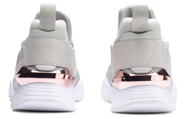 Shop Puma Muse Maia Metallic Rose 減震防滑運動鞋 女款 灰