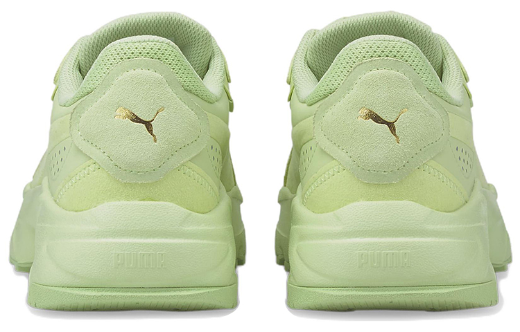 Shop Puma 蘭花柔軟 休閒運動鞋 女款 綠色