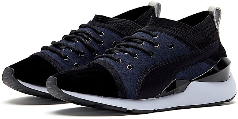 (W) Puma Pearl Rendah 'Hitam Biru' 364489-01 Lookbook (W) Puma Pearl Rendah 'Hitam Biru' 364489-01