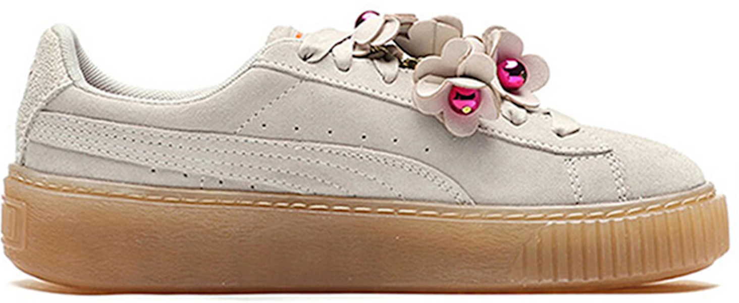 (Women) Puma Platform Flower Tassel 'White' 369181-01 Lookbook (Women) Puma Platform Flower Tassel 'White' 369181-01