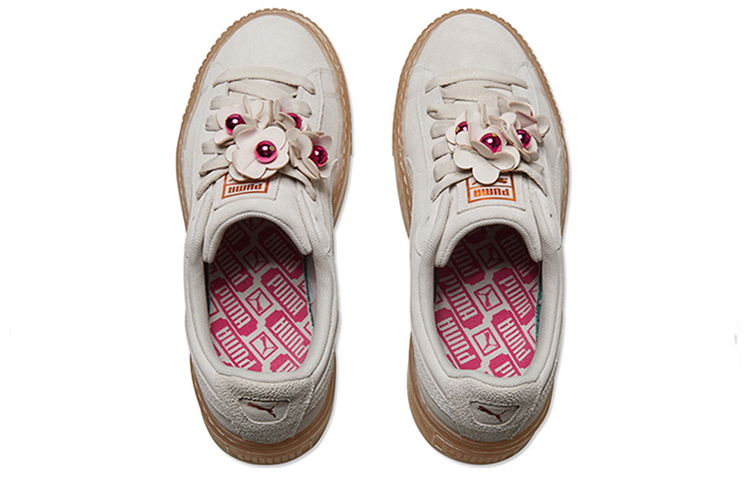 Purchase (Women) Puma Platform Flower Tassel 'White' 369181-01