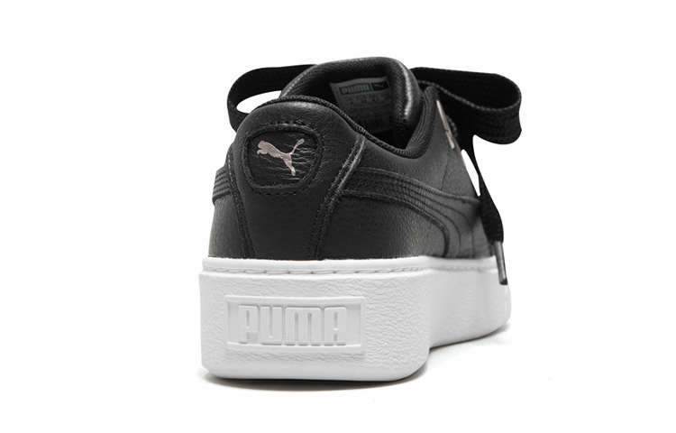 Lookbook (W) Puma Platform Kiss 'Hitam' 366460-03