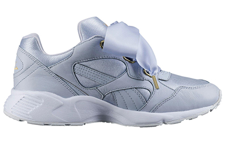 Order (W) プーマ プリベイル ハート (ハロゲンブルー) 365649-03