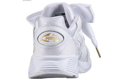 Lookbook (W) Puma Prevail Heart Weiß 365649-02