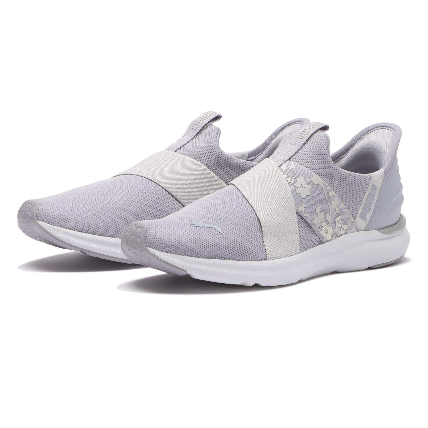 Lookbook (W) Puma Prowl 3 Ease In TMO *01V Silver Sepatu Olahraga Wanita Silver 314230-01