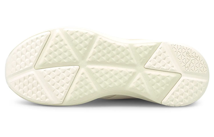 Purchase (W) Puma Prowl Slip-On Animal Chaussures de Running Blanches. 194408-02