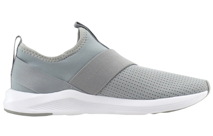 Order (W) 彪马Prowl Slip On灰色&#x27;白色&#x27; 运动鞋 193078-12