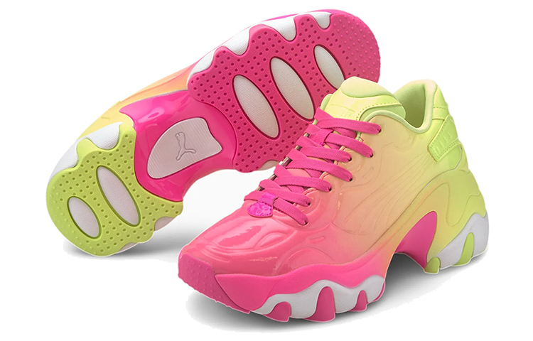 Lookbook PUMA Pulsar Wedge 低筒 跑步鞋 女款 紅黃漸變