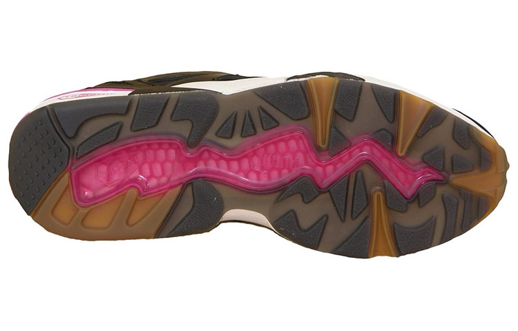 Shop (W) 彪马 R698 Trinomic 跑鞋 黑色 359013-02