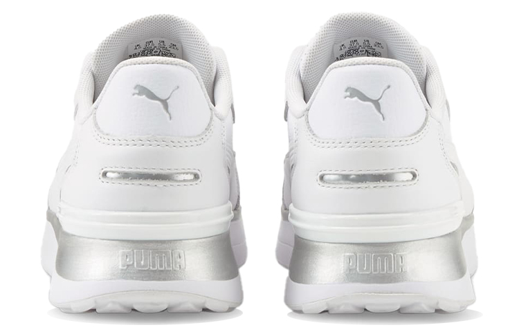 Shop (W) Puma R78 Voyage Pelle Premium ''Bianco Argento'' 383838-01