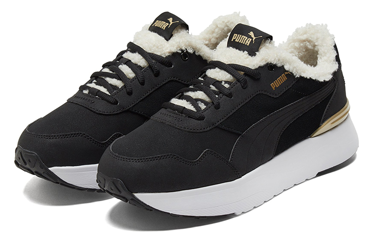 Lookbook (W) Puma R78 Voyage Sepatu Lari Hitam 382719-01