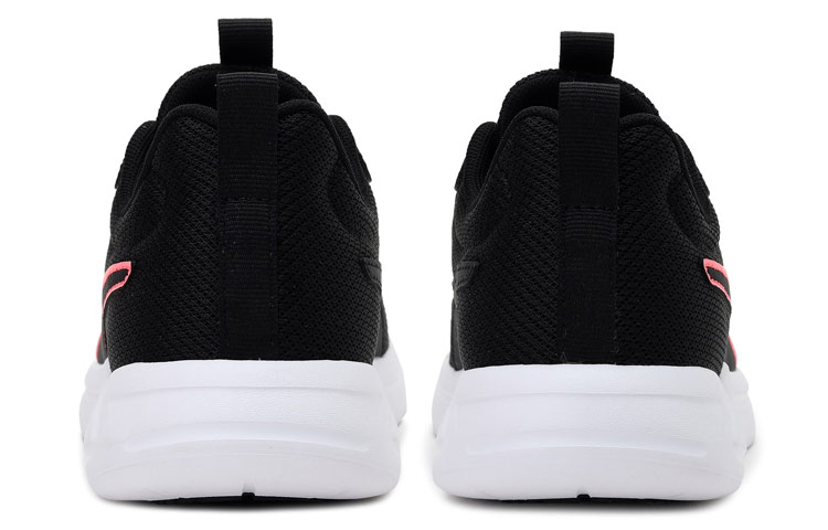 Shop (W) プーマ リゾルブ Low "ブラックピンク" 194799-03