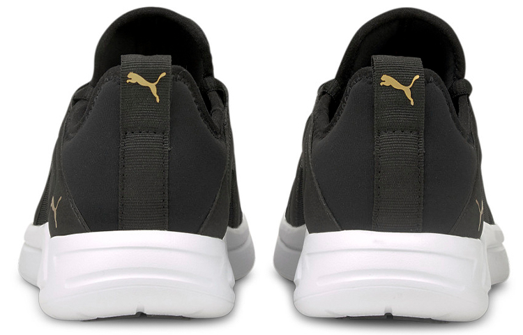 Shop (W) Puma Resolve Street Low Tops Nero 195075-04