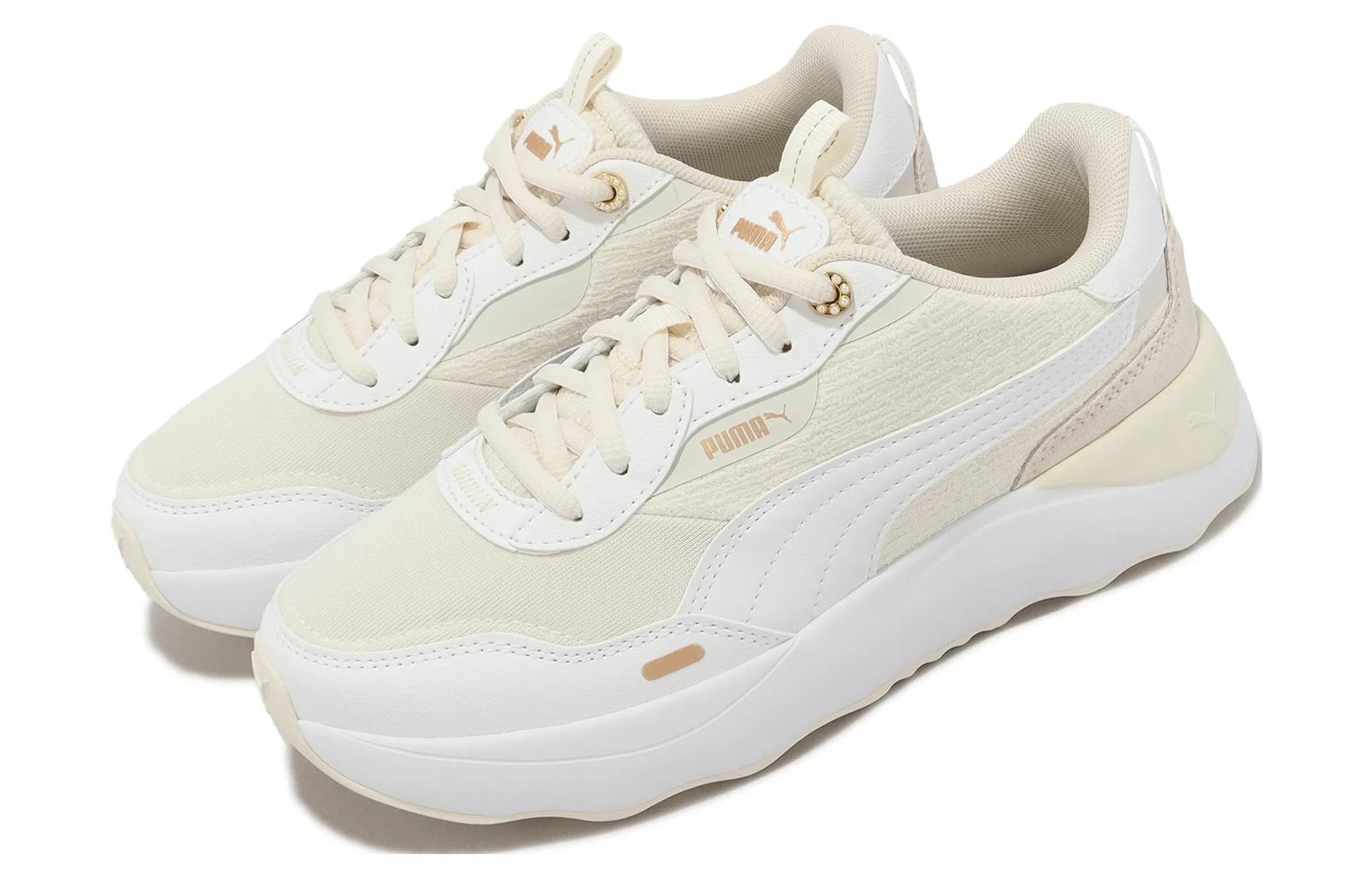 Lookbook (W) Puma Runtamed Platform Romance 'Gris Vapor' 393365-01