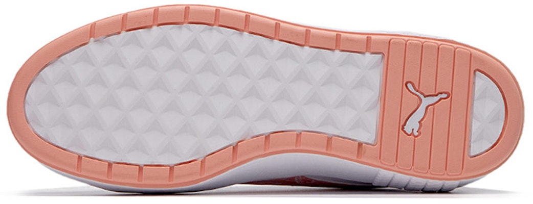 (W) Puma Smash Platform V2 Untamed Sepatu Wanita Putih/Pink 368885-01 Shop (W) Puma Smash Platform V2 Untamed Sepatu Wanita Putih/Pink 368885-01