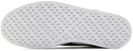 Purchase (W) Puma Smash Vulc Sneaker 370704-04