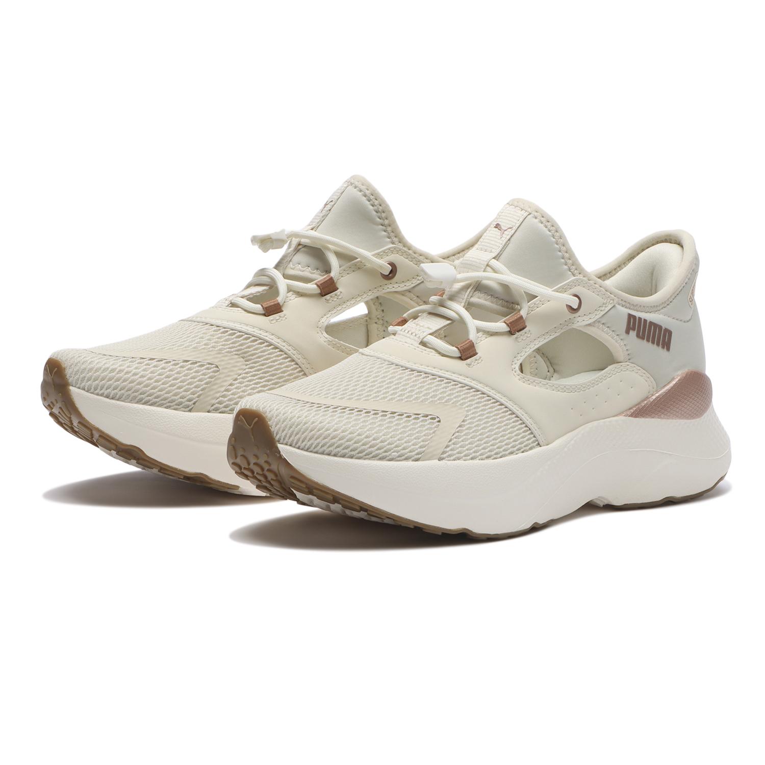 Lookbook (W) Puma SOFTRIDE Maeve Mules Ease In 02 Alpine Snow Putih. 313770-02