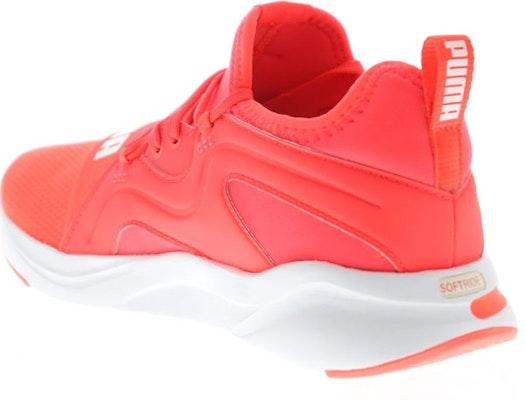 Puma Softride Rift Breeze 女款 粉色 低筒运动鞋 Shop Puma Softride Rift Breeze 女款 粉色 低筒运动鞋
