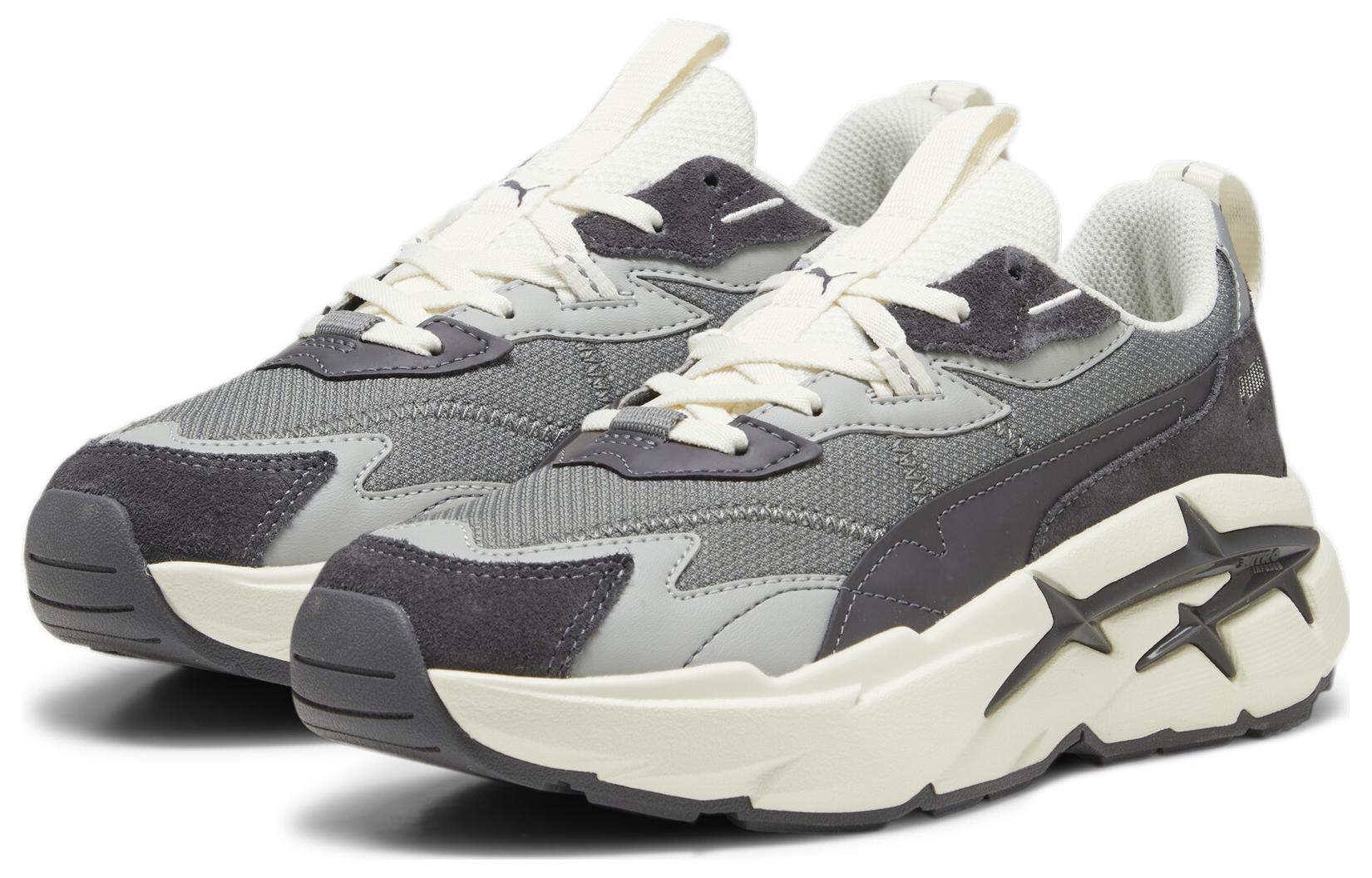 Lookbook (W) プーマ スピナ ニトロ トーナル "ダークコールグレー" 393782-04