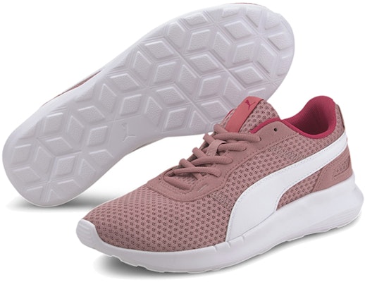 (W) Puma ST Activate 'Putih Merah Jambu' 369122-18 Lookbook (W) Puma ST Activate 'Putih Merah Jambu' 369122-18