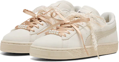 Lookbook (Women) Puma Suede Bloom 'Frosted Ivory Silver Fog' 408330-01