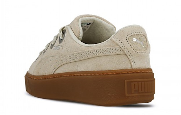 (Women) Puma Platform Kiss Suede 'White' 366461-02 Lookbook (Women) Puma Platform Kiss Suede 'White' 366461-02