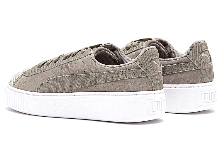 Shop Puma Suede Platform Pebble 增高厚底 復古休閒板鞋 女款 灰
