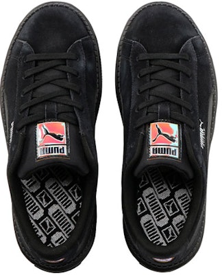 (W) Puma Suede Platform Tracelight 'Hitam' 373695-01 Lookbook (W) Puma Suede Platform Tracelight 'Hitam' 373695-01