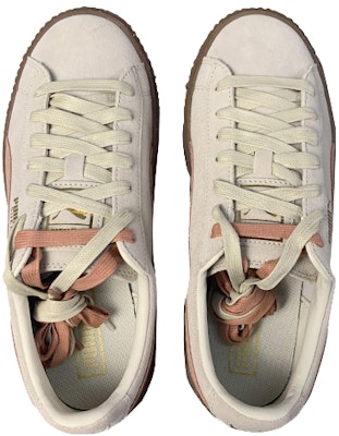 FENTY BEAUTY/蕾哈娜 x PUMA Suede Platform 蕾哈娜 米粉絲絨 低筒 板鞋 女款 米粉 Shop FENTY BEAUTY/蕾哈娜 x PUMA Suede Platform 蕾哈娜 米粉絲絨 低筒 板鞋 女款 米粉