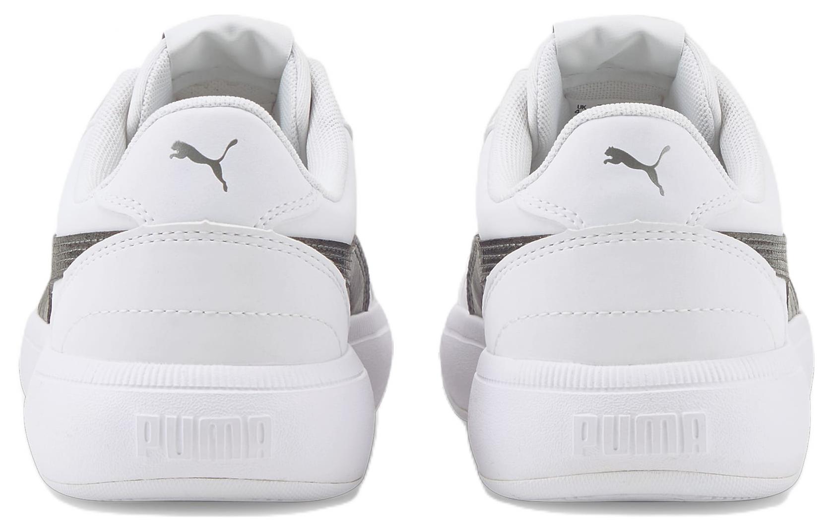 Shop (W) Puma Tori 'Perak Metalik Kasar' 384599-01