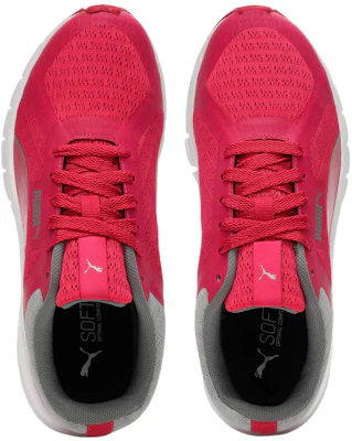 (W) Puma Trackracer 2.0 'Pink' Sepatu Lari Wanita 373013-07 Lookbook (W) Puma Trackracer 2.0 'Pink' Sepatu Lari Wanita 373013-07