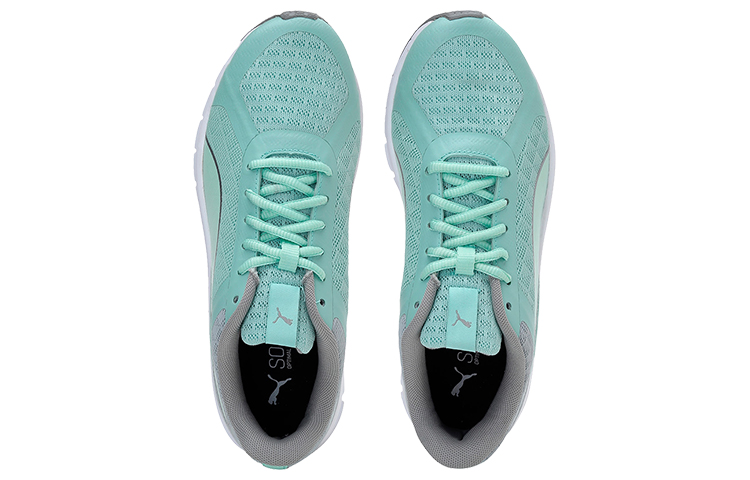 Lookbook (W) Puma Trackracer 2.0 Schoenen Blauw/Grijs/Wit 373013-01