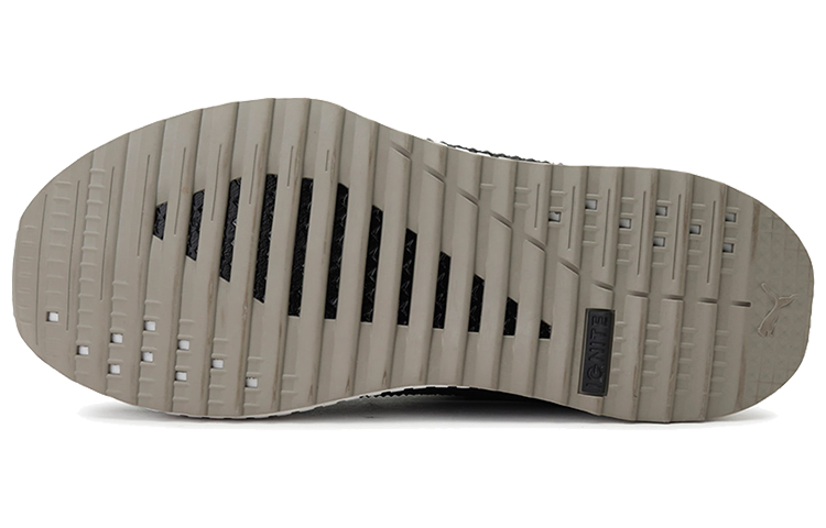 Shop (W) プーマ TSUGI NETFIT ブラック/ホワイト 364629-08