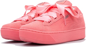 PUMA vikky系列 平台緞帶 桃粉色 復古休閒 低筒 板鞋 女款 粉 Lookbook PUMA vikky系列 平台緞帶 桃粉色 復古休閒 低筒 板鞋 女款 粉