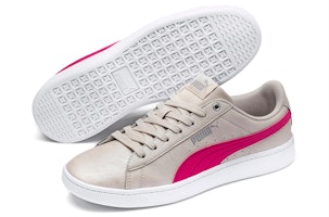 (W) (女性用)プーマ ヴィッキー V2 サマーブラウン/ピンク 369113-01 369113-01 Lookbook (W) (女性用)プーマ ヴィッキー V2 サマーブラウン/ピンク 369113-01 369113-01