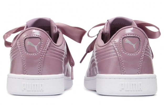 (W) Puma Vikky v2 Ribbon 'Elderberry' Wanita 369727-03 Lookbook (W) Puma Vikky v2 Ribbon 'Elderberry' Wanita 369727-03