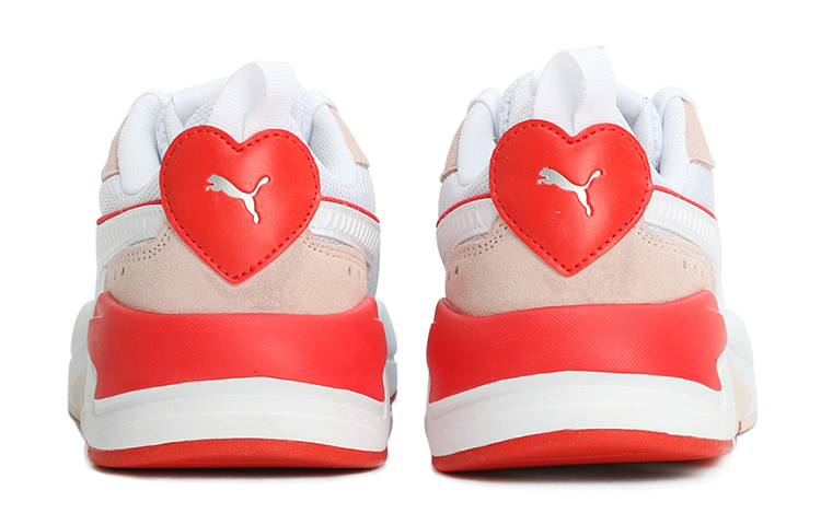 Lookbook (W) Puma X-Ray Game Valentine's Putih/Merah 368857-01