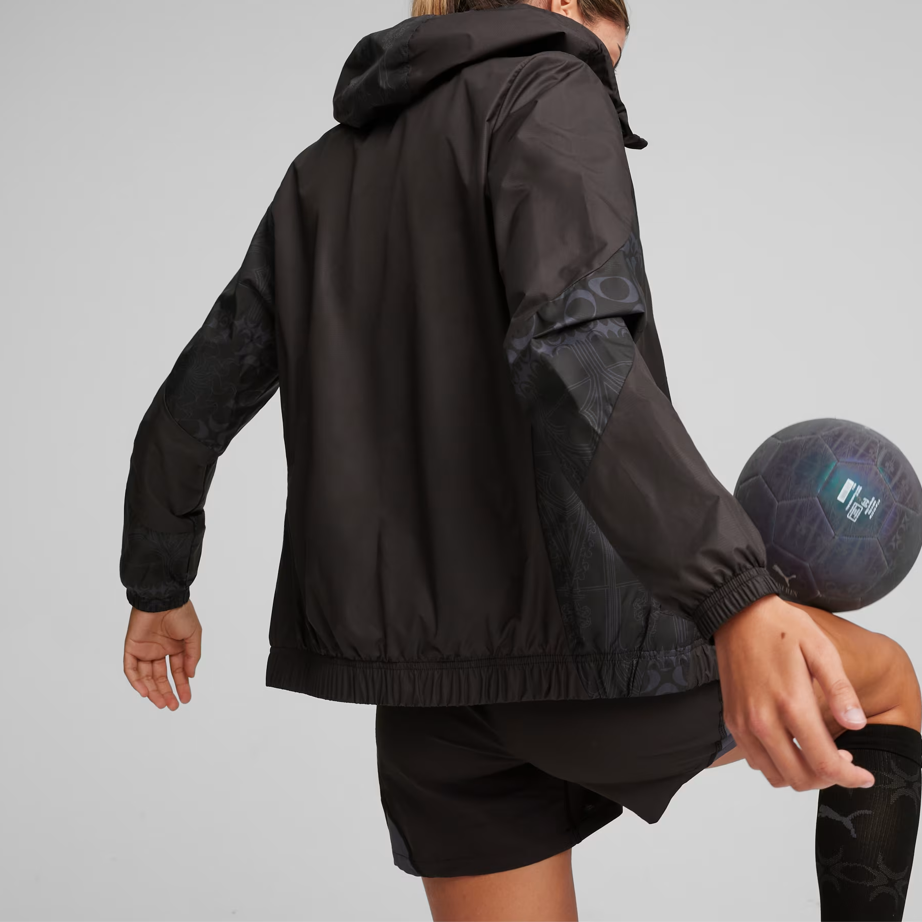 (Women) Puma PLEASURES Full-Zip Soccer Jacket Hoodie Black Collaboration 776094-01 圖 5