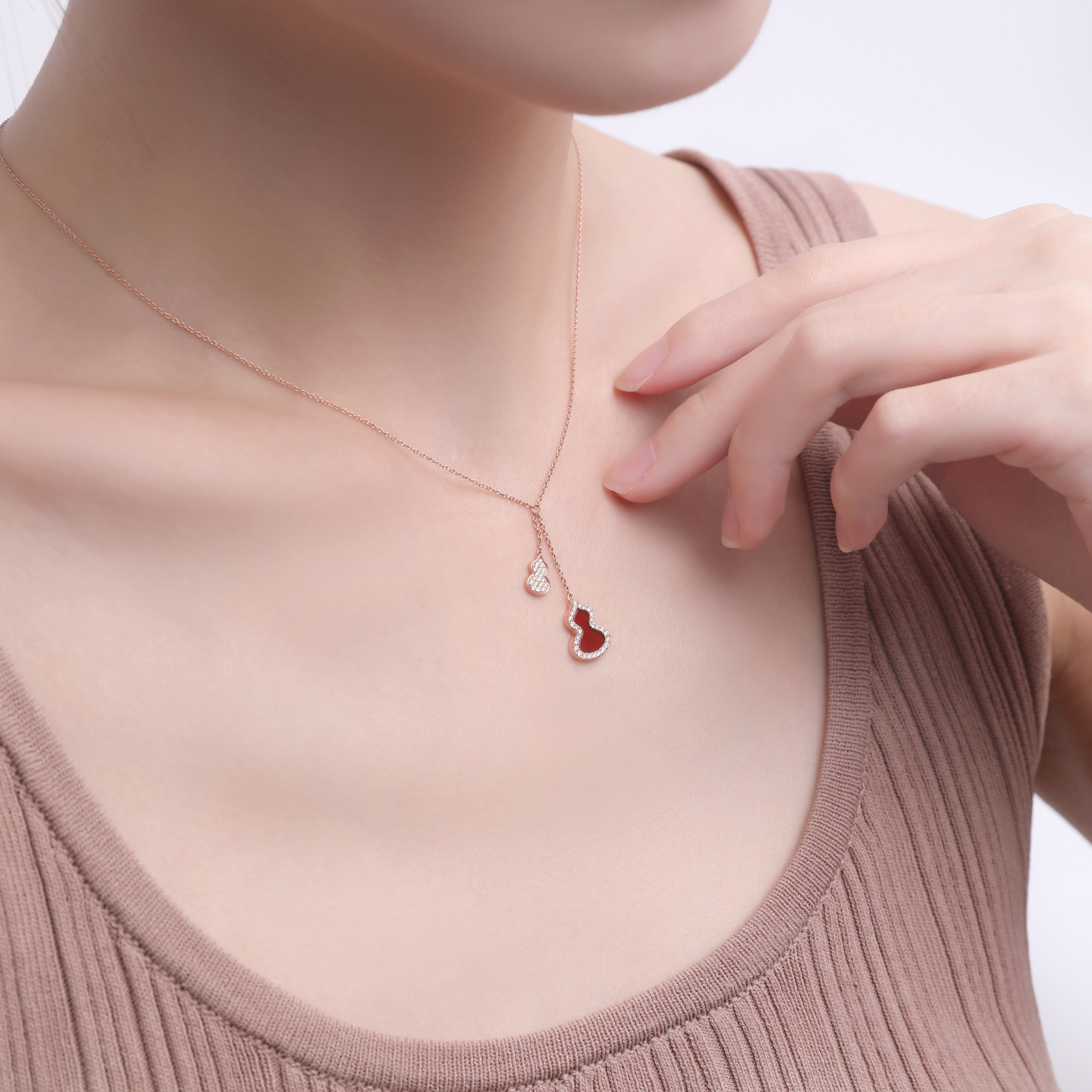 (Women) Qeelin Wulu Petite 18K Rose Gold Diamond & Red Agate Necklace -  Luxury. WU-NL0008B-RGDRA 圖 6