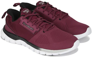 Lookbook Reebok Aim Runner 輕便透氣跑步鞋 女款 酒紅色