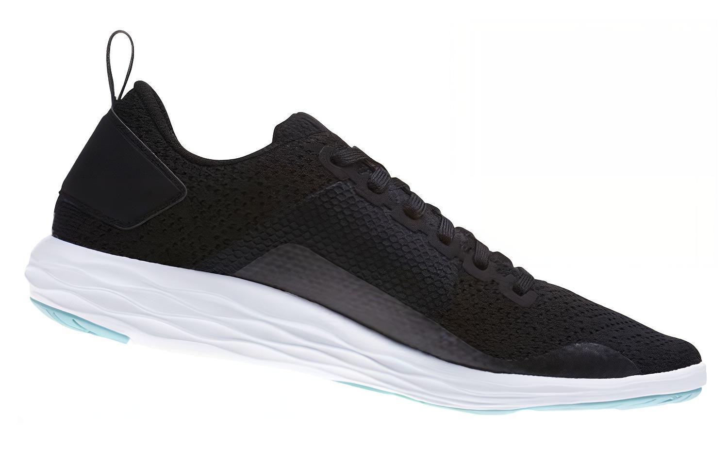 Shop (W) Reebok Astroride '黑白' 运动鞋 CN0854