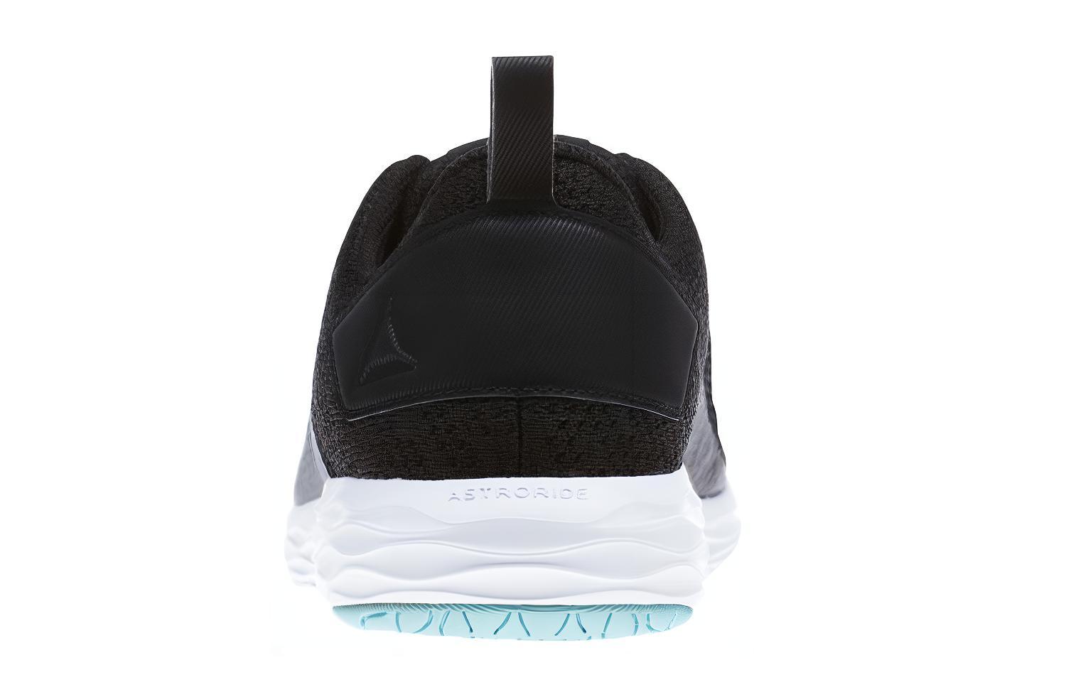 Purchase (W) Reebok Astroride '黑白' 运动鞋 CN0854