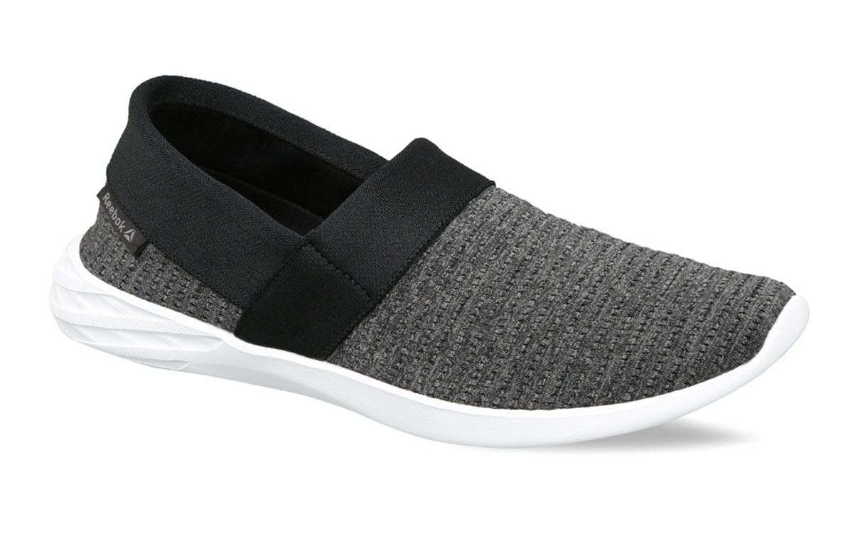 Lookbook (W) Reebok Astroride Slip-On ''Nero Grigio Freddo'' CN6069