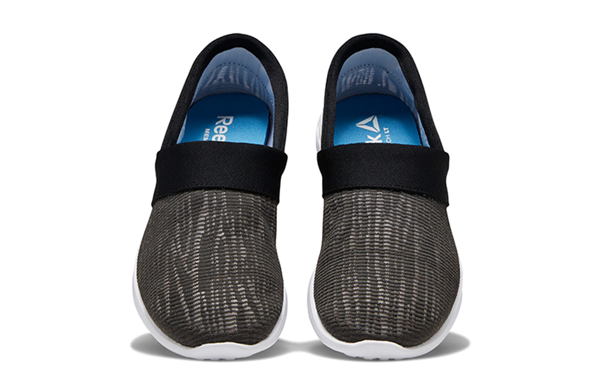 Shop (W) Reebok Astroride Sin Cordones 'Negro' DV5877
