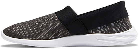 (Women) Reebok Astroride Slip On 'Black' DV5877 (Women) Reebok Astroride Slip On 'Black' DV5877