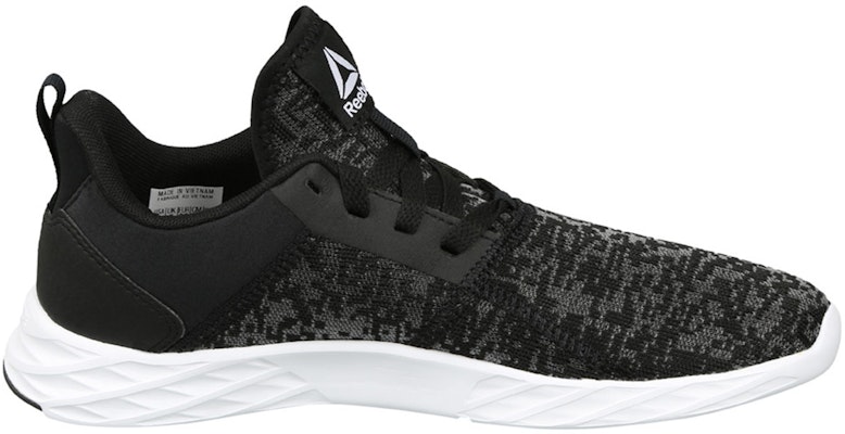 (W) Reebok Running Astroride Strike 'Hitam Putih' CN6050 Order (W) Reebok Running Astroride Strike 'Hitam Putih' CN6050