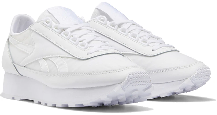 (W) Reebok Az Princess Blanche FW7509 Lookbook (W) Reebok Az Princess Blanche FW7509